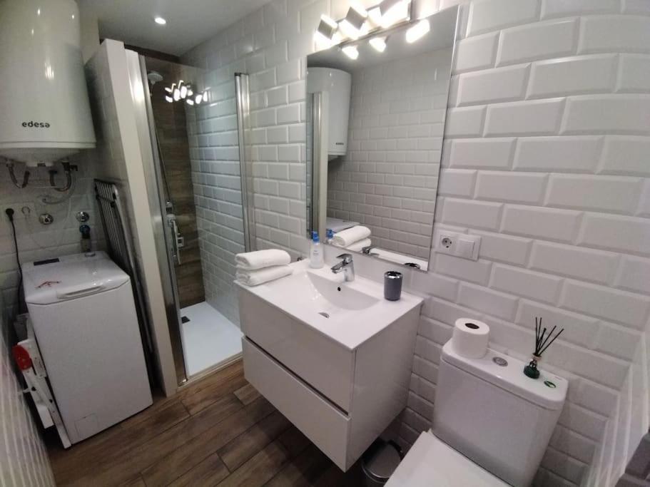 Bonito Piso Recien Reformado Con Zona De Parking Apartment Almunecar Luaran gambar