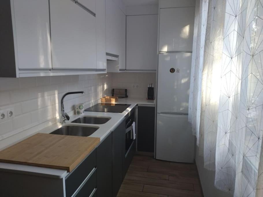 Bonito Piso Recien Reformado Con Zona De Parking Apartment Almunecar Luaran gambar