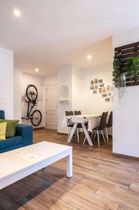 Bonito Piso Recien Reformado Con Zona De Parking Apartment Almunecar Luaran gambar